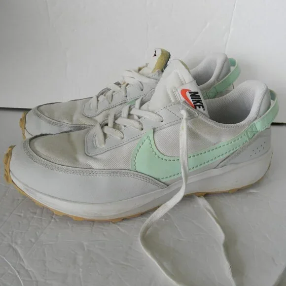 Nike Waffle Debut White Mint Foam Gum MEN'S SZ 9 - Picture 1 of 7